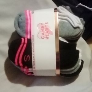 NWT 10 PAIRS SMALL GIRLS SHOE SIZE 7-10 YOUTH